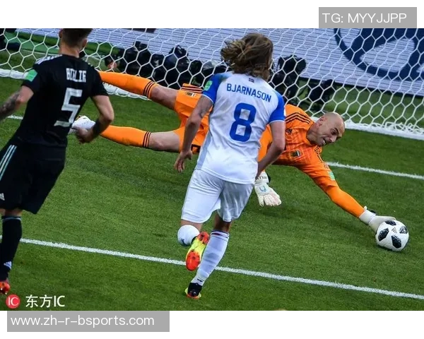 四号足球球星风采展现精彩瞬间，尽显球场霸气与风度